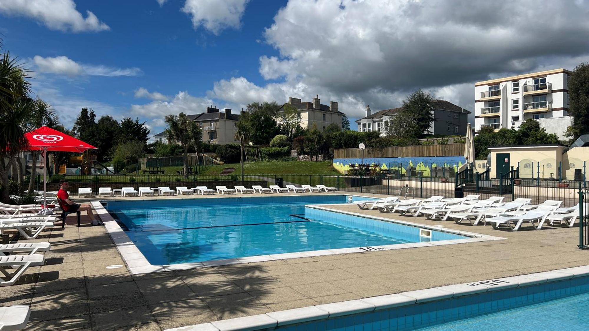 Tlh Derwent Hotel - Tlh Leisure, Entertainment And Spa Resort Torquay Bagian luar foto