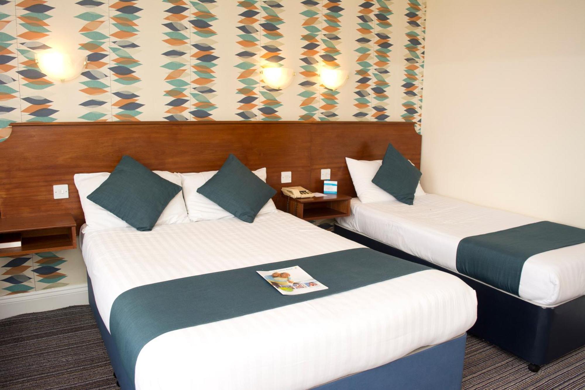 Tlh Derwent Hotel - Tlh Leisure, Entertainment And Spa Resort Torquay Bagian luar foto