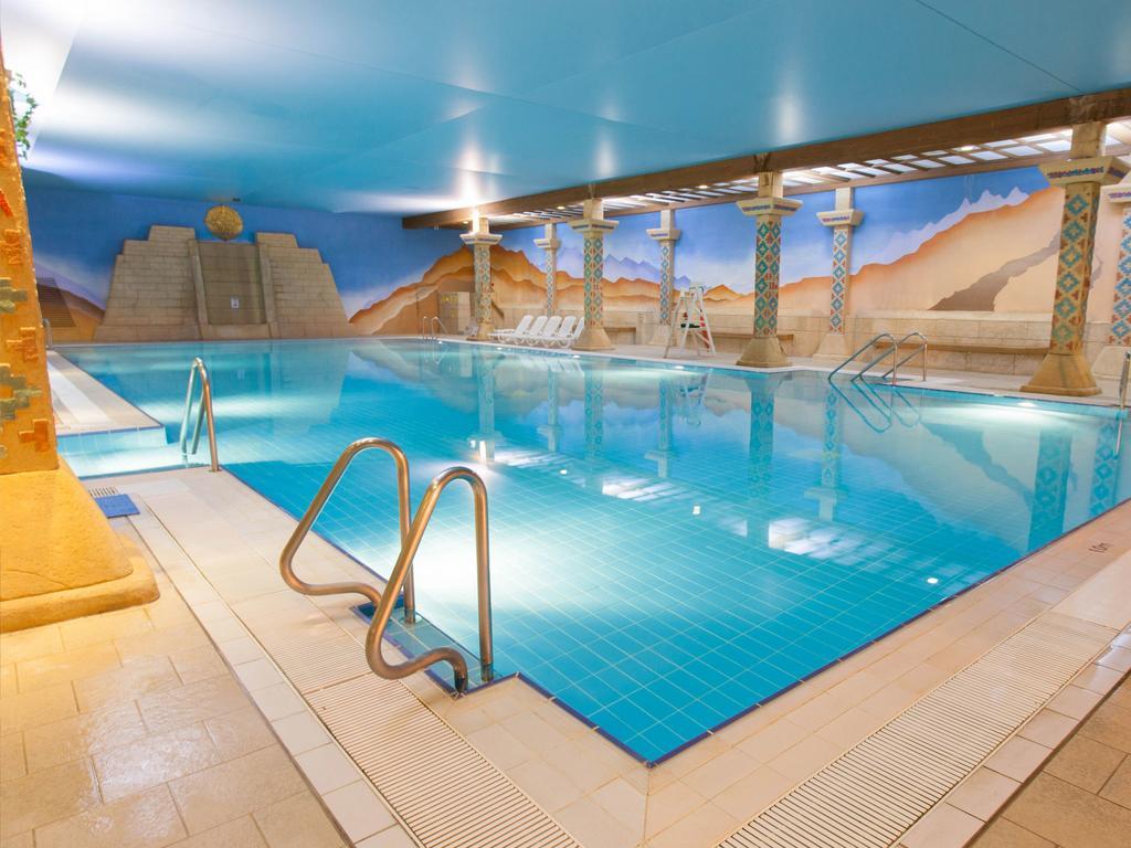 Tlh Derwent Hotel - Tlh Leisure, Entertainment And Spa Resort Torquay Bagian luar foto