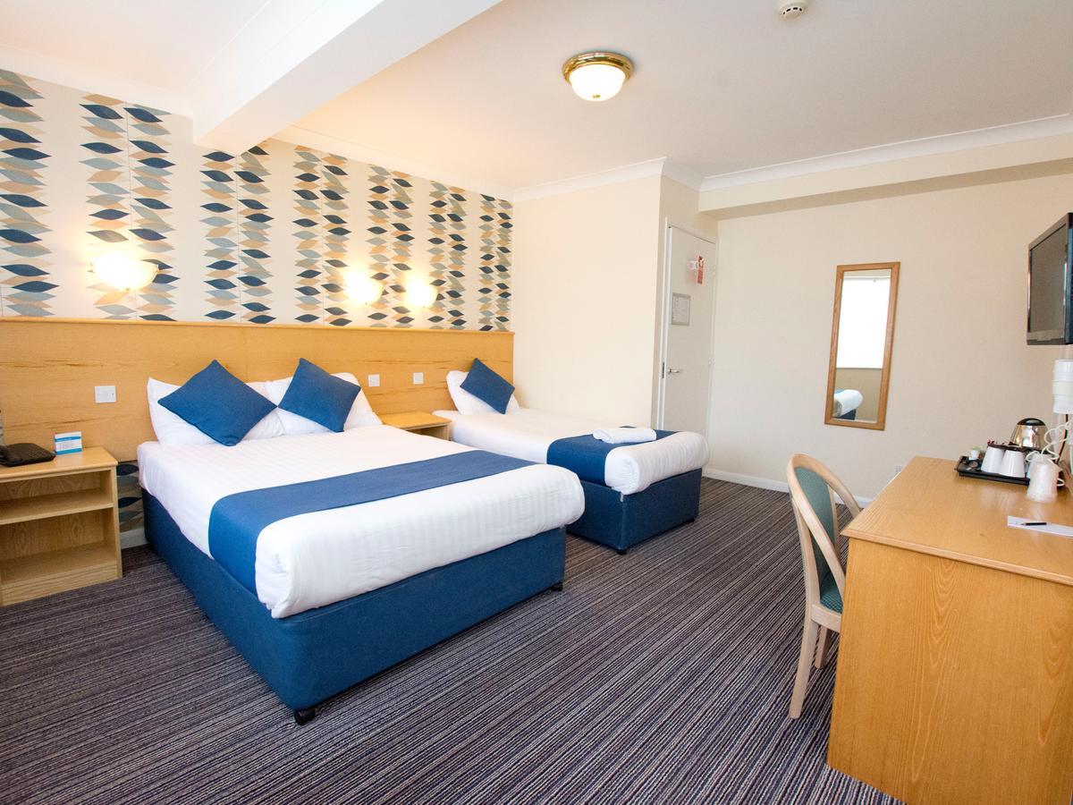 Tlh Derwent Hotel - Tlh Leisure, Entertainment And Spa Resort Torquay Bagian luar foto